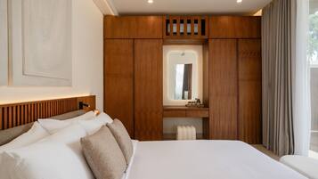 2 habitaciones, caja de seguridad en la habitación y escritorio