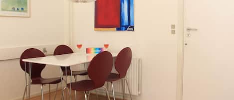 Classic House, 2 Bedrooms | Interior