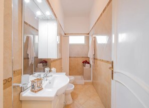 Ferienhaus, 1 Schlafzimmer, Raucher, Meerblick | Badezimmer