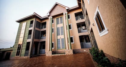 ESTEE EURO APARTMENT