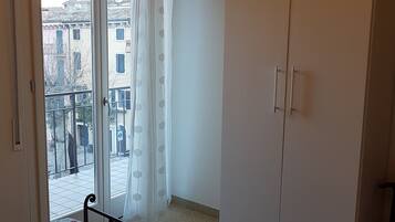 Apartment, Balcony, Lake View