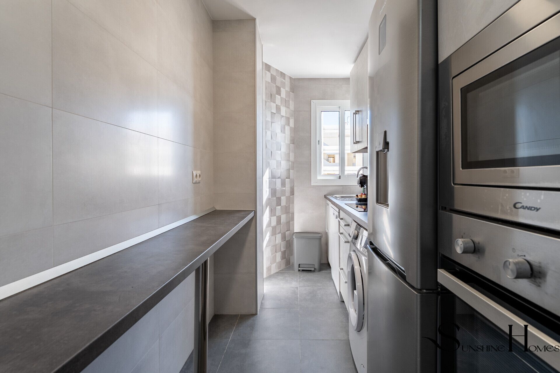 Refrigerador, microondas, horno y lavavajillas 