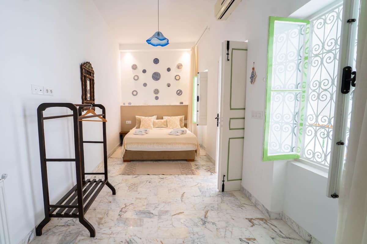 Deluxe Villa | Front of property