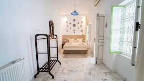 Deluxe Villa | Front of property