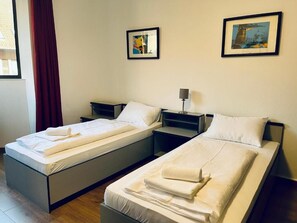 Coffres-forts dans les chambres, rideaux occultants