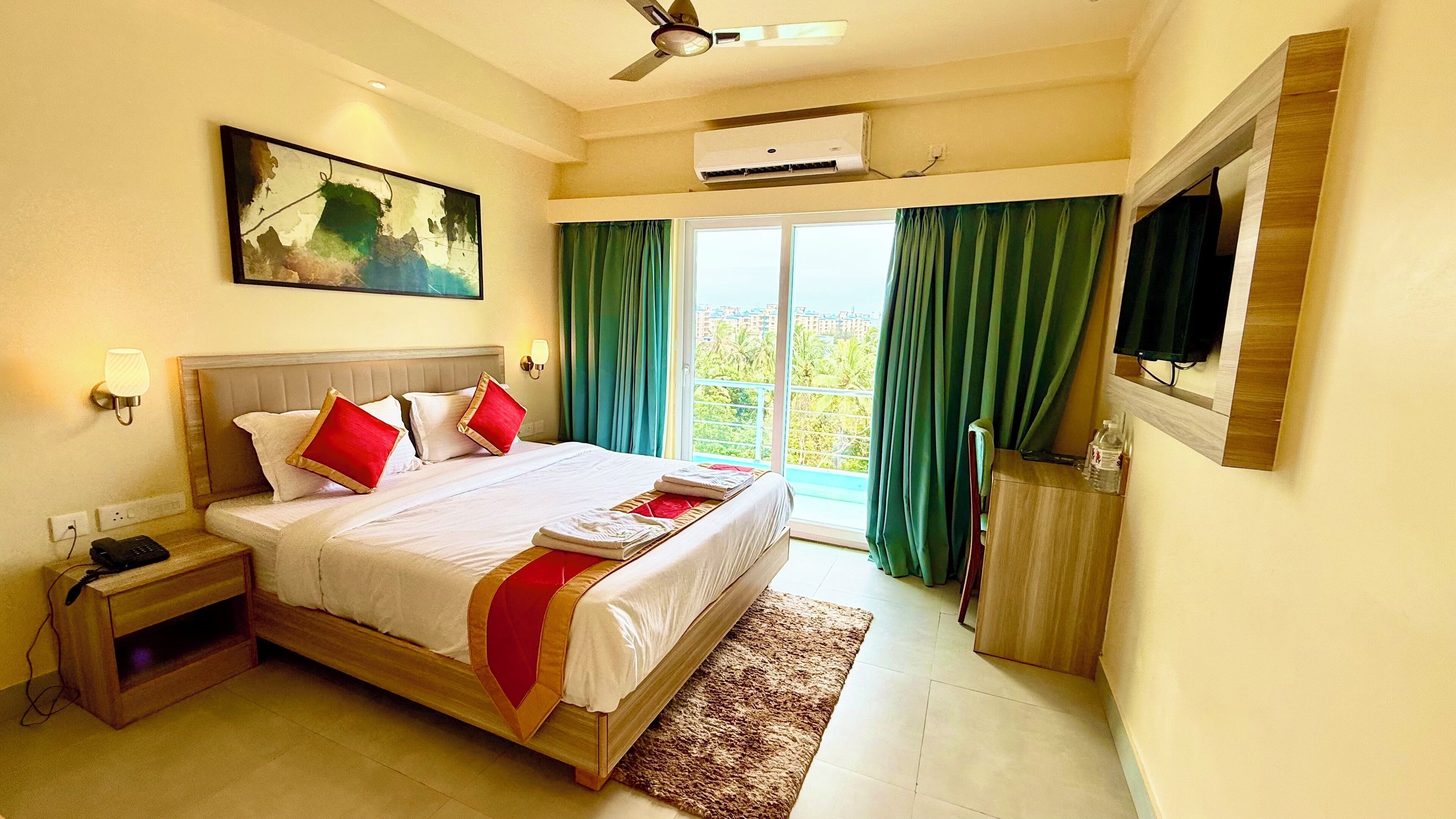 Deluxe Triple Room | Premium bedding, desk, laptop workspace, soundproofing