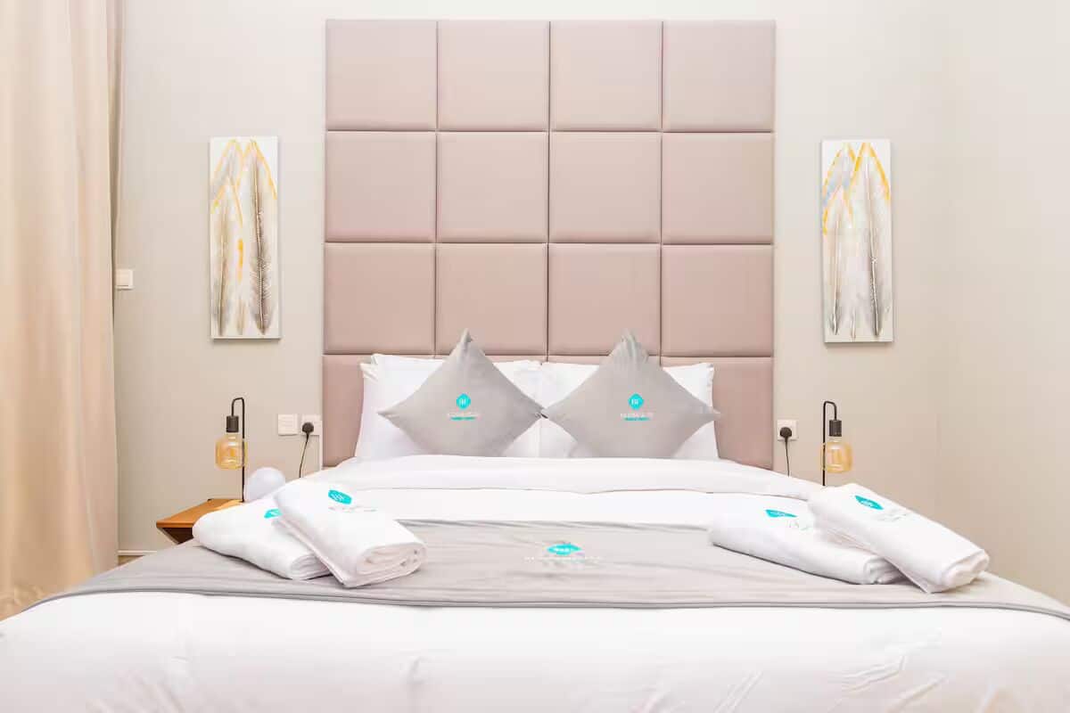 Apartment, Balcony, City View | Iron/ironing board, free WiFi