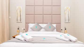 Apartment, Balcony, City View | Iron/ironing board, free WiFi