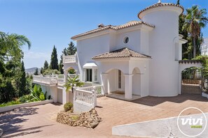 Exterior - Villa Torre Alta | Sea views - pool - terrace (Mijas Costa)