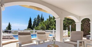 Outdoor dining - Villa Torre Alta | Sea views - pool - terrace (Mijas Costa)