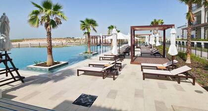 Luxury 2BR + Maid | Balcony | Yas Golf