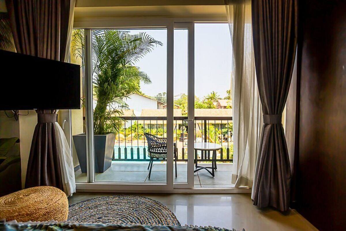 Deluxe Single Room, Balcony, Resort View | In-room safe, desk, laptop workspace, blackout drapes