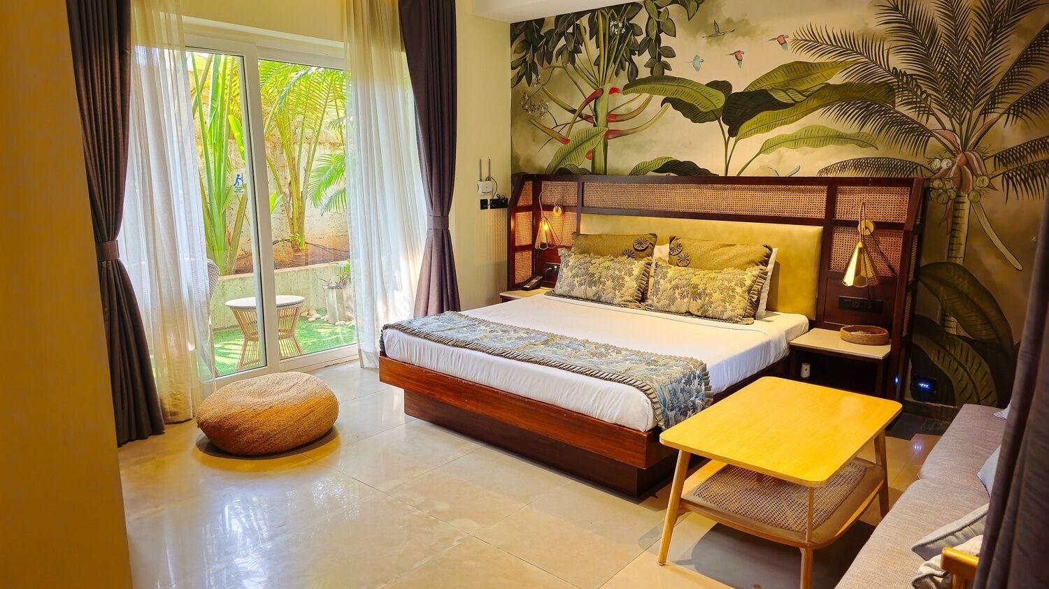 In-room safe, desk, laptop workspace, blackout drapes