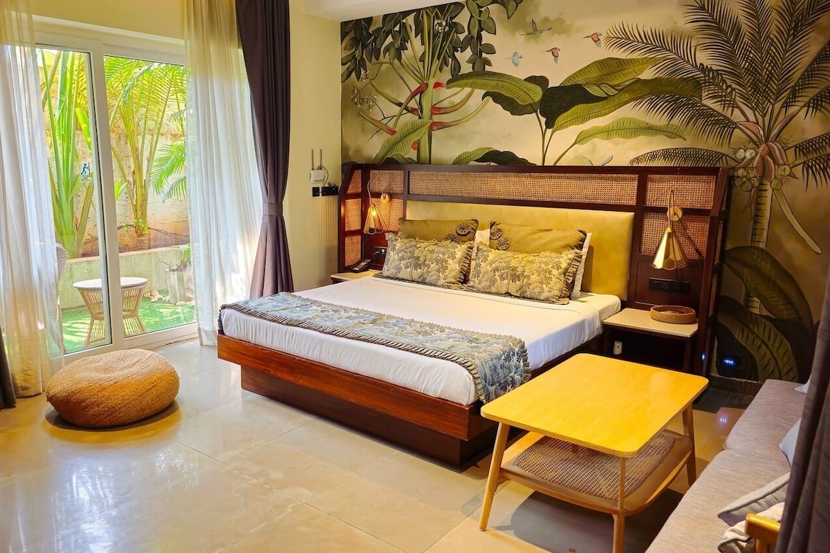 In-room safe, desk, laptop workspace, blackout drapes