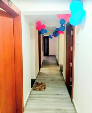 Interior - Shree Gangesh Inn (Varanasi)