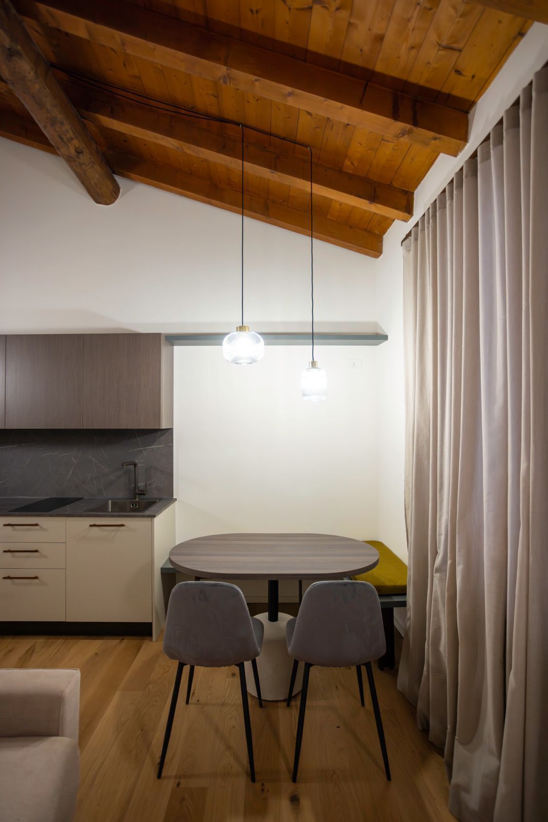 Deluxe Apartment, 2 Bedrooms | Living area