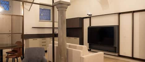 Exclusive Studio Suite