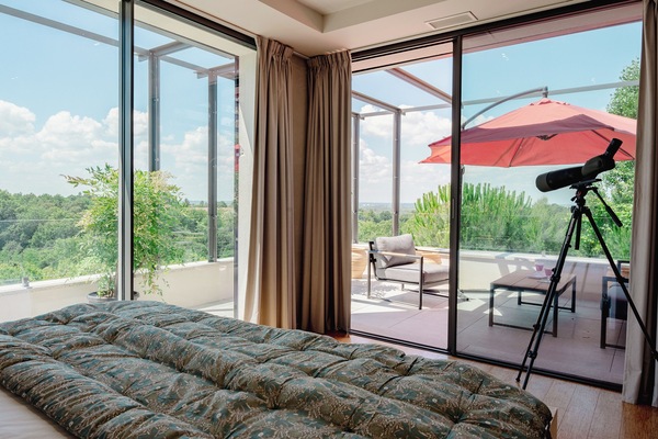 Double Room (Pinson) | Egyptian cotton sheets, premium bedding, Select Comfort beds, minibar