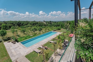 Room (Pinson) | Terrace/patio