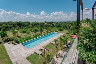 DOMAINE DE LA PEYRINE