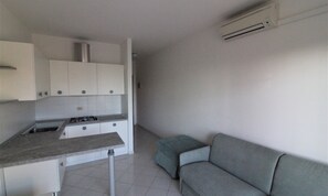 TV - Studio with shared pool (Lignano Sabbiadoro)