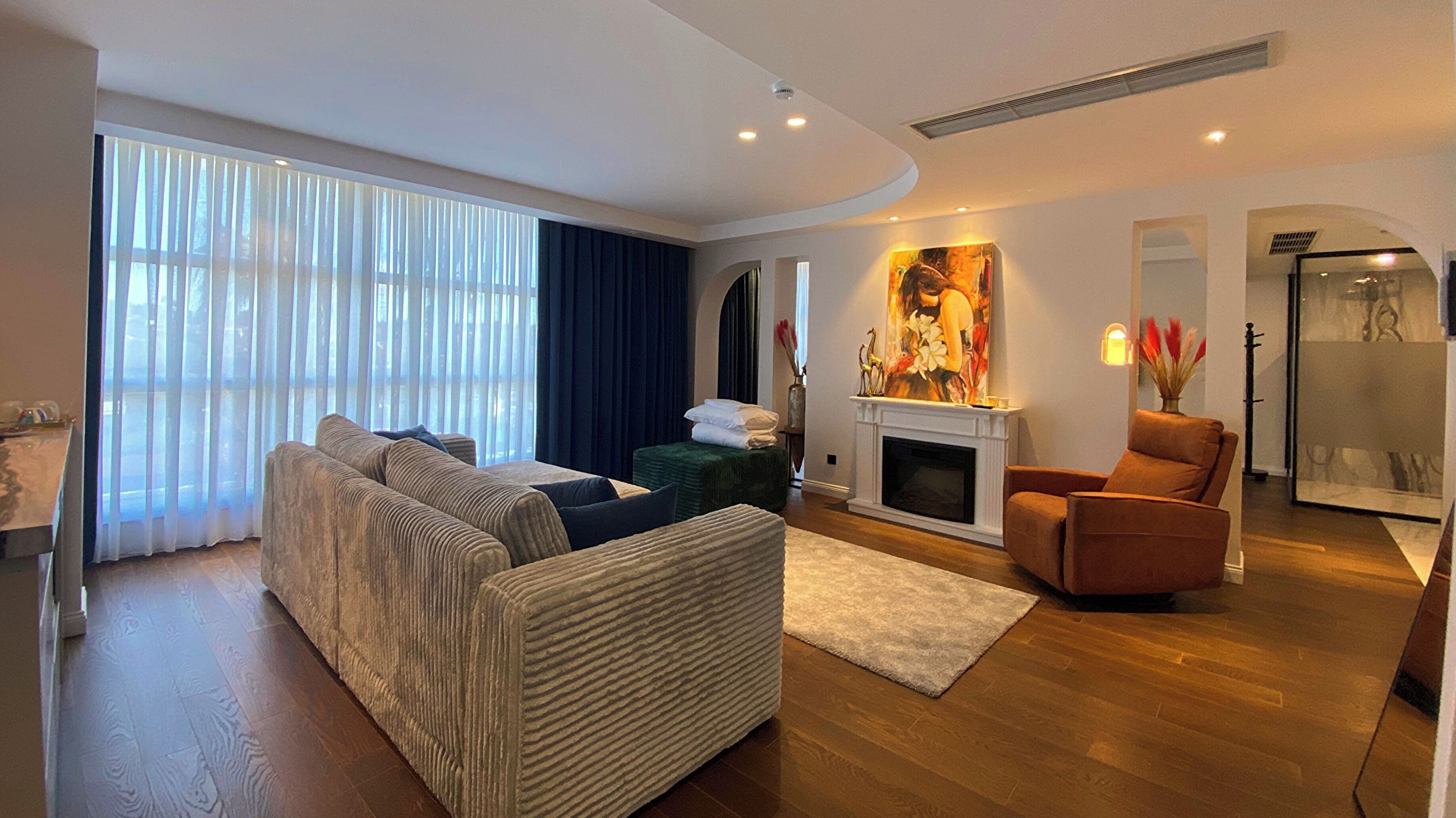 Phòng Suite Deluxe, quang cảnh bến du thuyền | Khu phòng khách