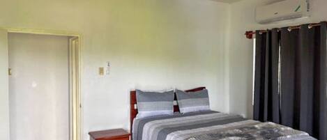 House, Balcony, Sea View | Free WiFi