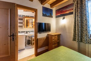 1 chambre, Wi-Fi gratuit, draps fournis