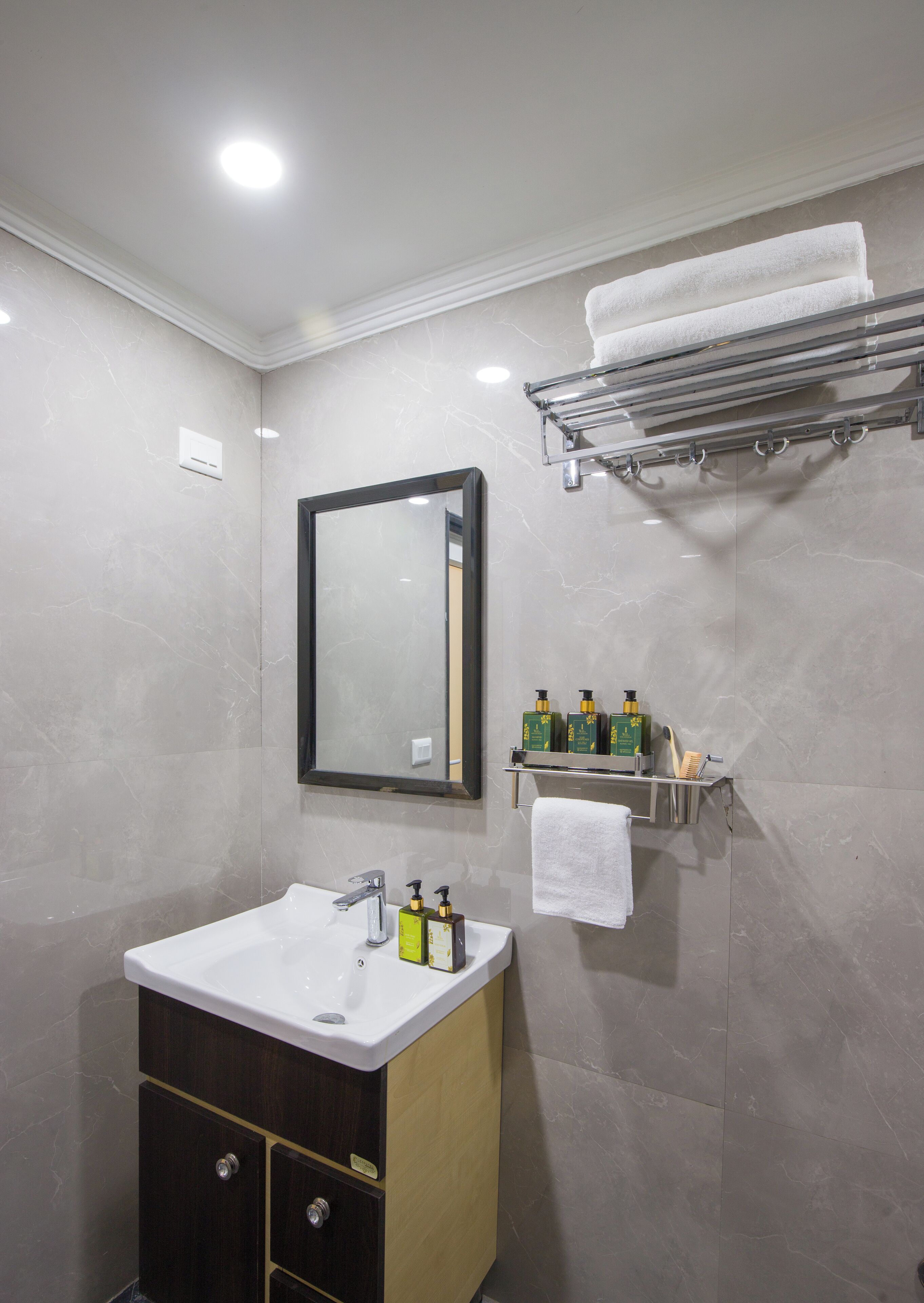 Deluxe-Villa, Terrasse, Gartenblick | Badezimmer