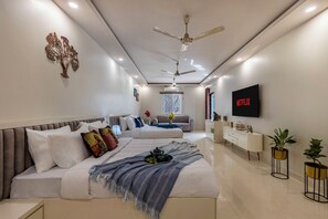 Villa – deluxe, terrasse, hageutsikt | Oppholdsområde