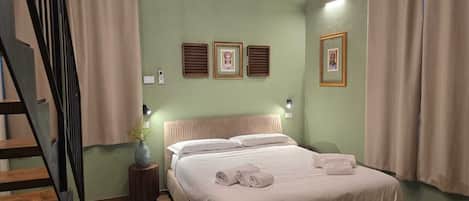 1 chambre, fer et planche à repasser, lit de bébé portatif, Wi-Fi