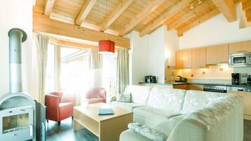 Superior Apartment, Balcony, Valley View | Ruang tamu