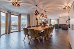 Royal-Apartment, Talblick | Speisen