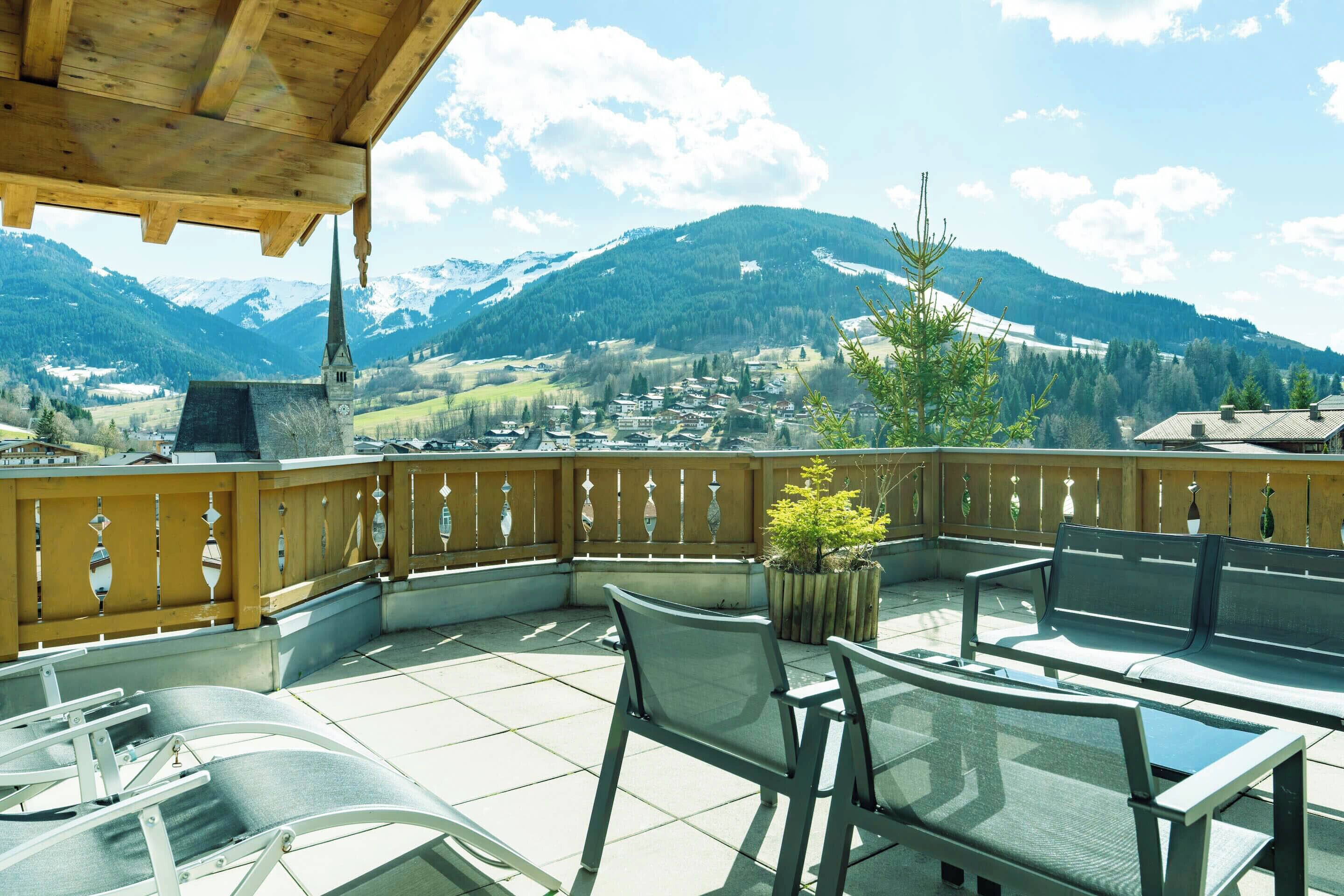 Apartamento superior, sacada, vista para o vale | Terraço/pátio