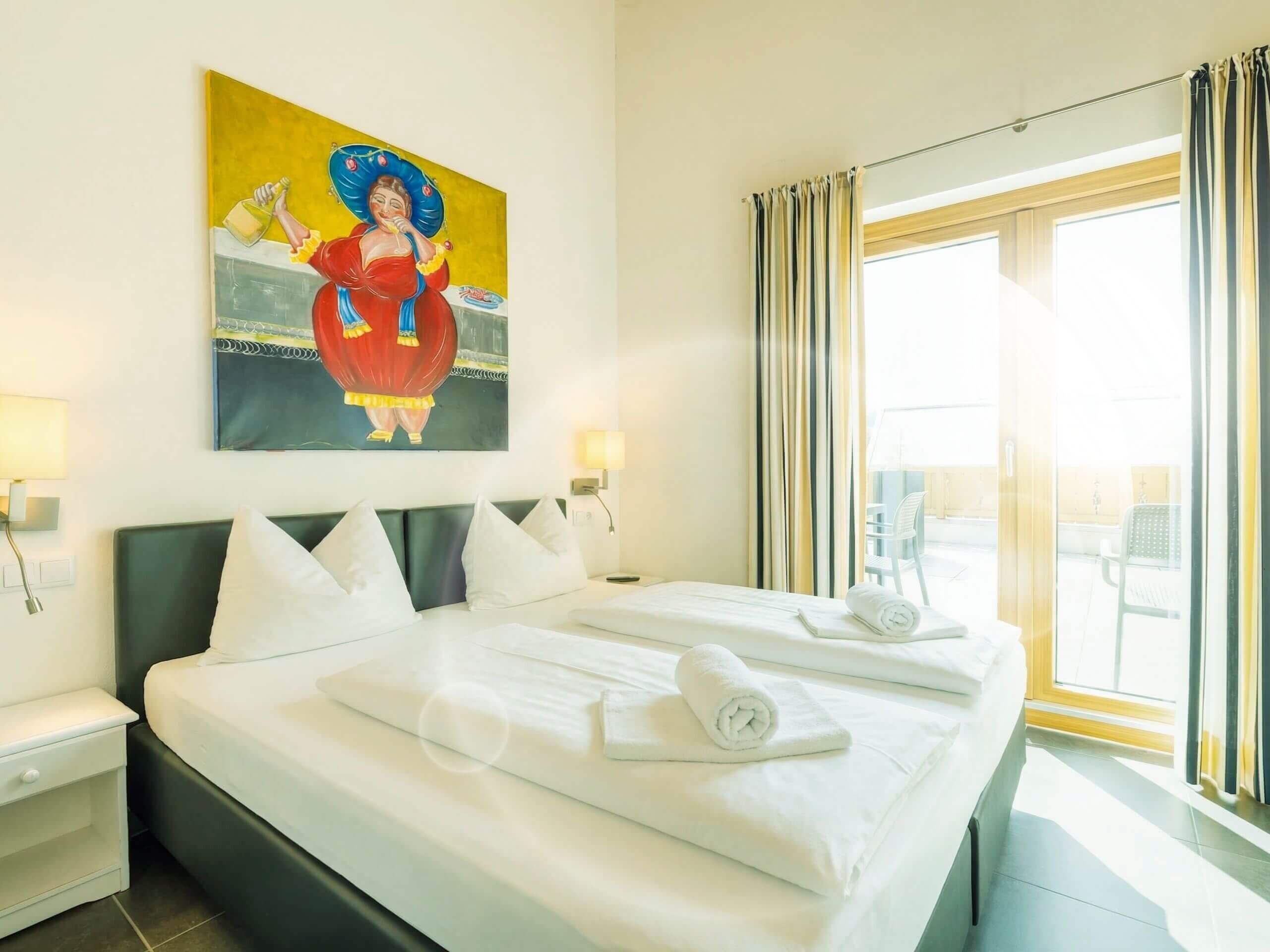 Apartamento superior, sacada, vista para o vale | Cofres nos quartos, Wi-Fi de cortesia