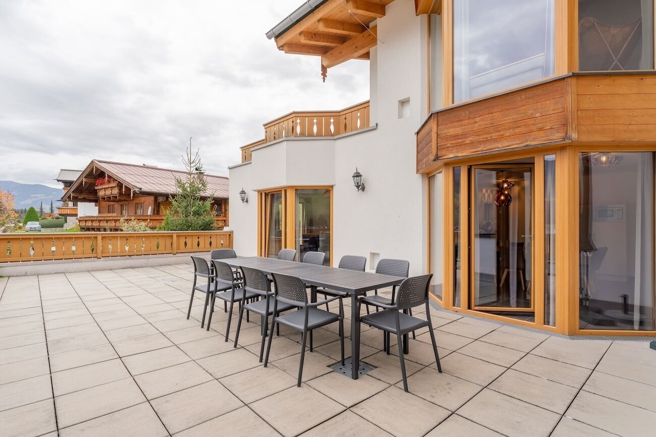 Royal-Apartment, Talblick | Speisen im Freien