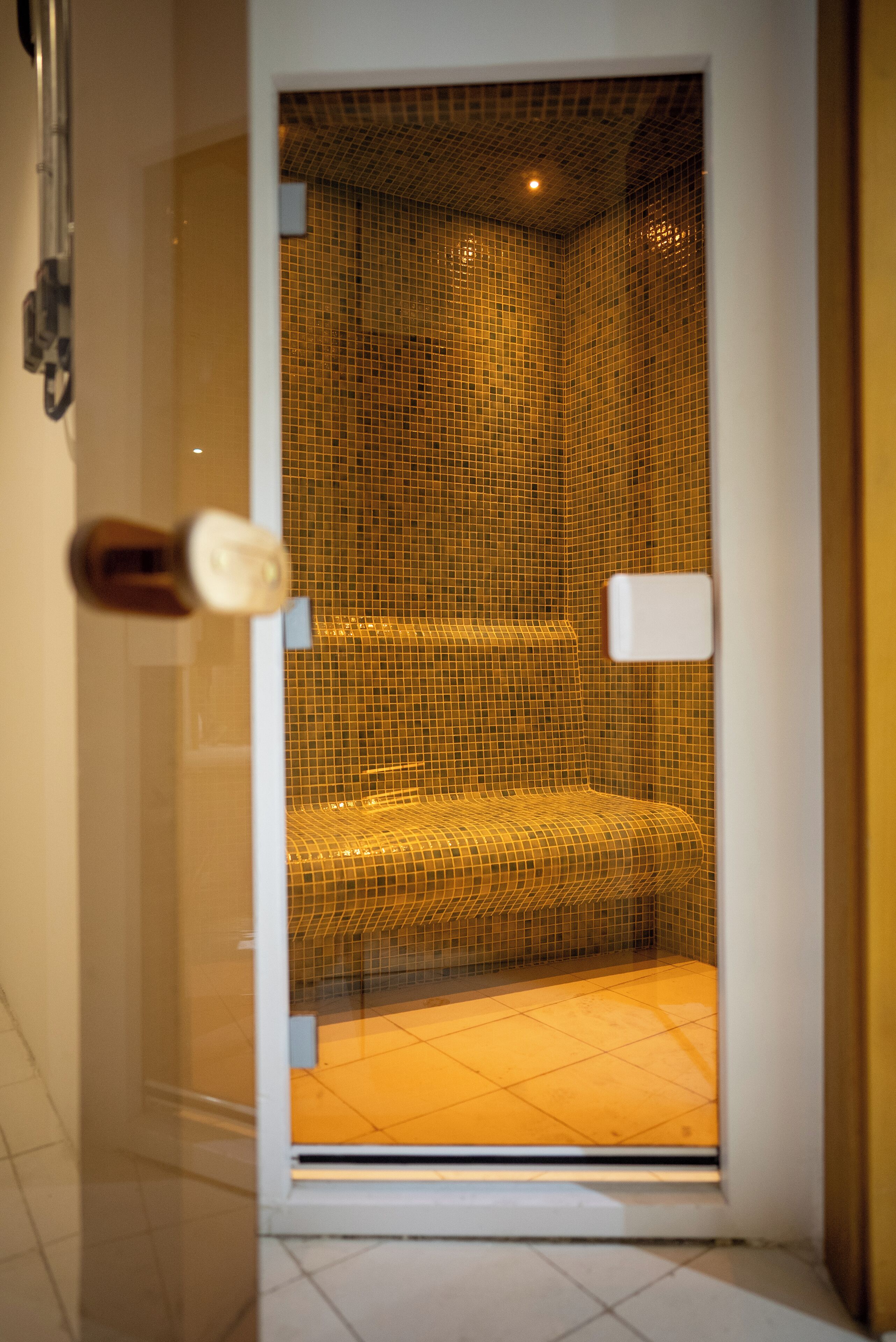 Couples treatment room(s), sauna, steam room, Turkish bath/hammam