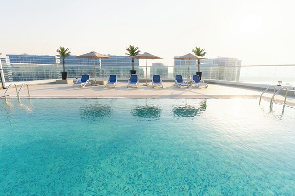Indoor pool - Reya Creek Hotel (Dubai)