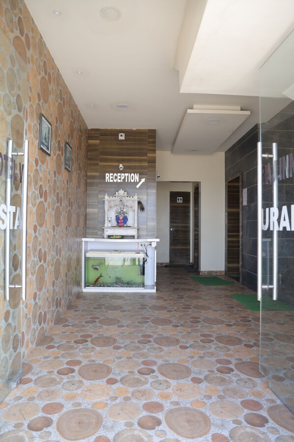 Exterior - Hotel Vraj Inn (Dwarka)