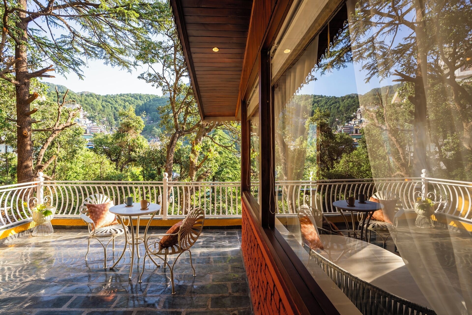 Luxury Suite, Balcony, Mountain View | Balcony view