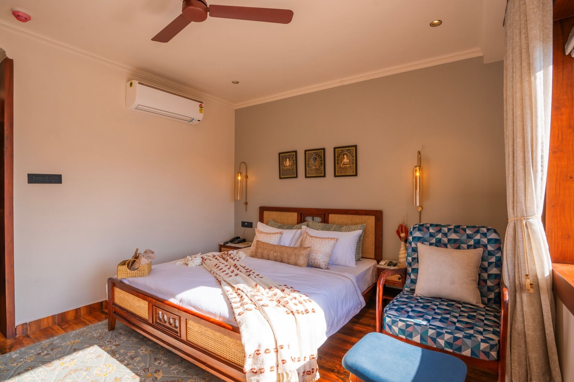 Superior Room | Individually furnished, soundproofing, free WiFi, bed sheets