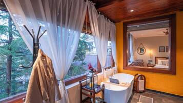 Suite, Balcony, Mountain View | Free WiFi, bed sheets