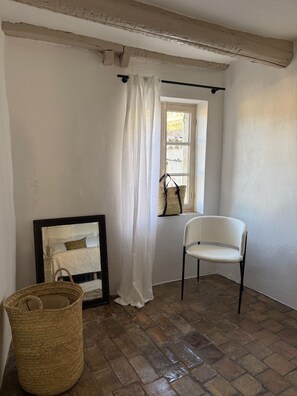 Interior - Elegant Mediterranean apartment within the historic ramparts of Saint Paul Vence (Saint-Paul-de-Vence)