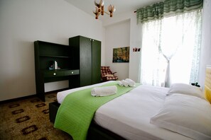 2 bedrooms, WiFi, bed sheets