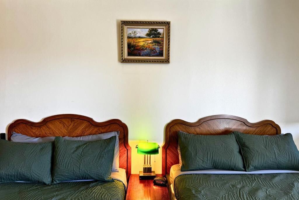 Chambre Quadruple | Espace de travail pour ordinateur portable, Wi-Fi gratuit