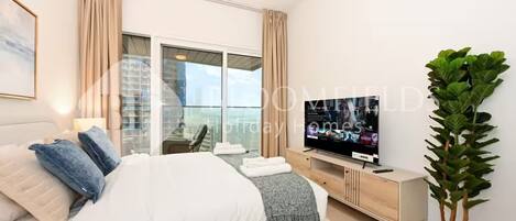 Apartamento, balcón, vistas a la ciudad | Tabla de planchar con plancha y wifi gratis