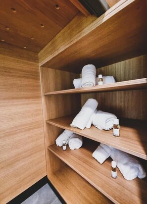 Twin Room, River View | Interior - Rackésmillen (Enscherange)