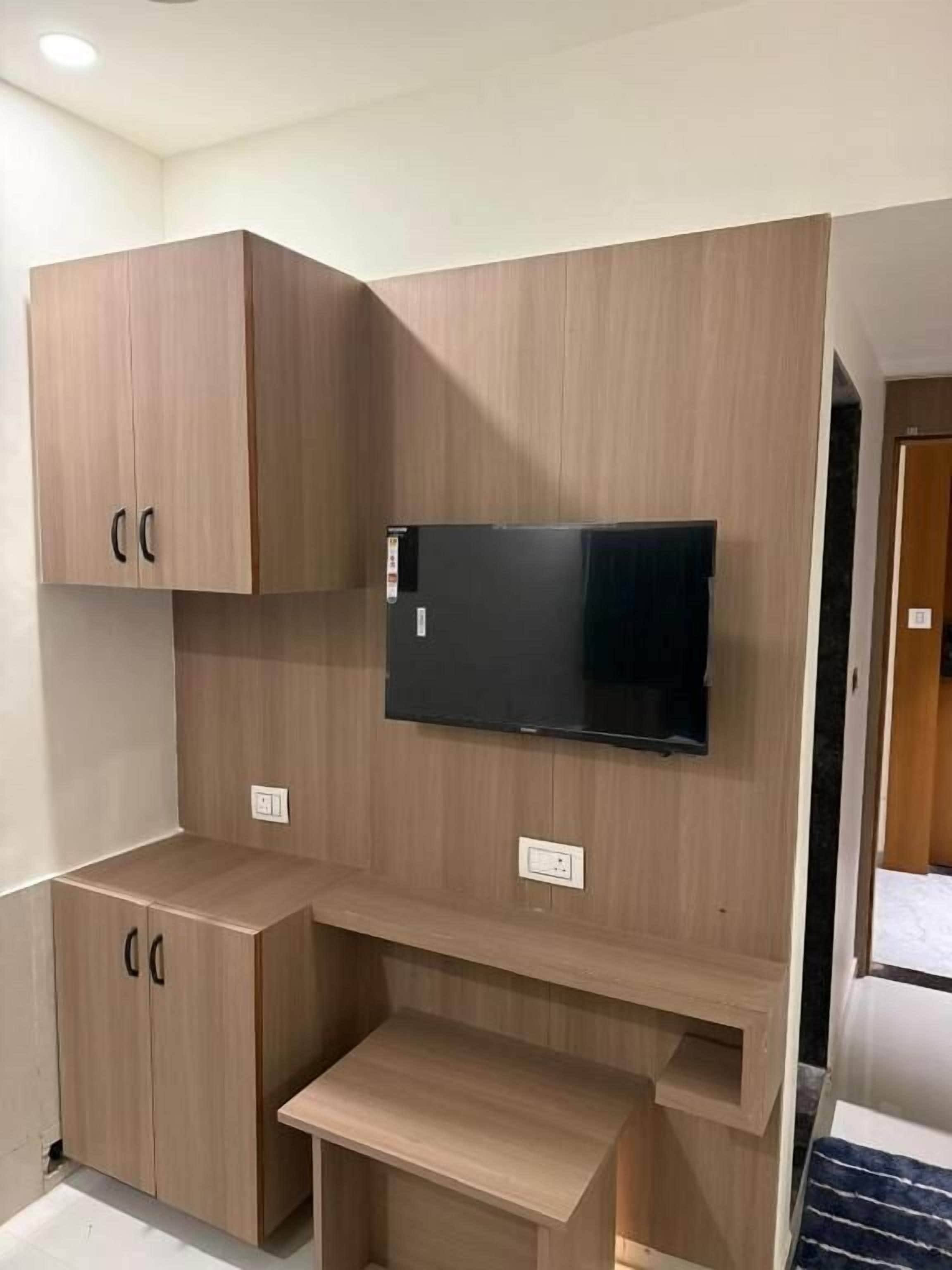 Tweepersoonskamer, uitzicht op de stad | Interieur