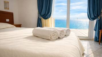 Chambre Exécutive, vue mer