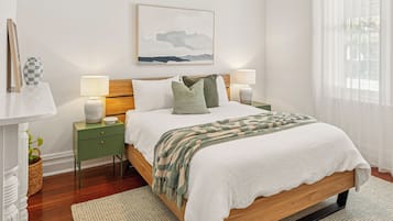 2 bedrooms, desk, iron/ironing board, travel crib